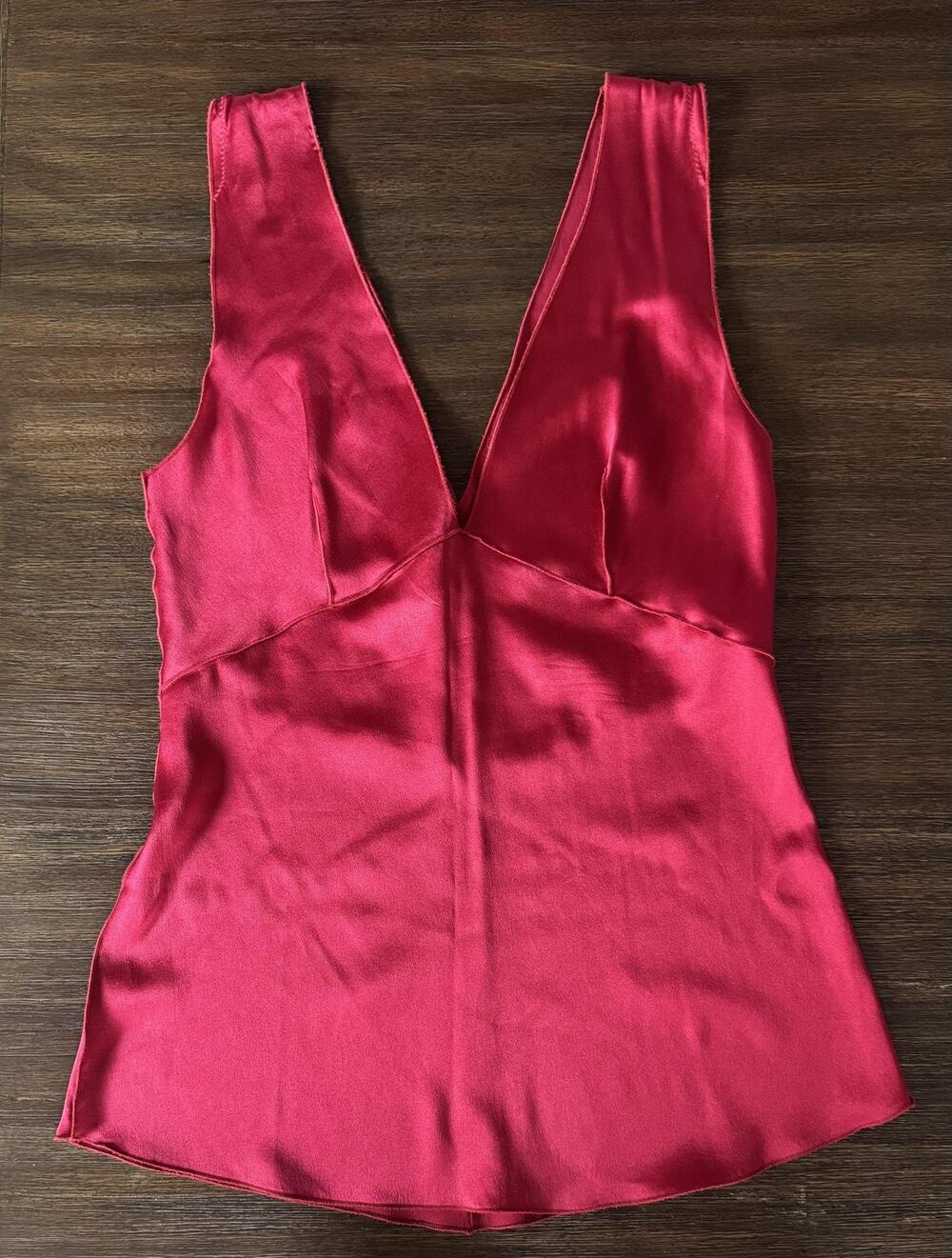 Dolce & Gabbana Charmeuse Top Womens 42 Red Silk Satin V Neck Stretch Italy
